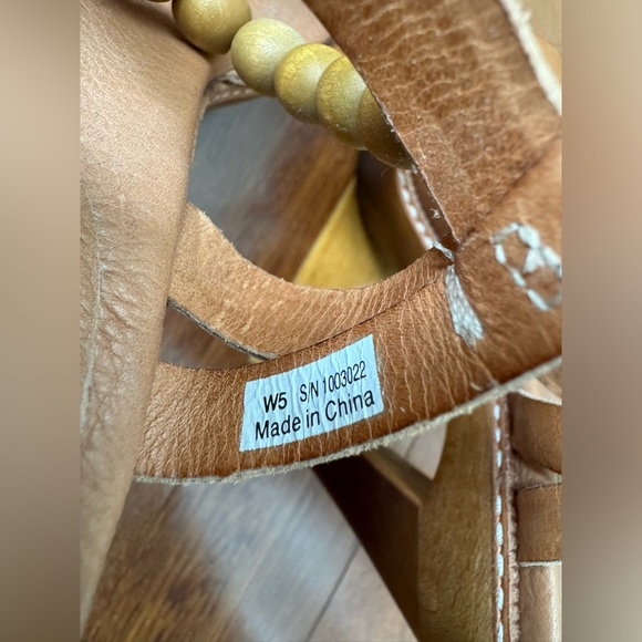 UGG Australia Naima Ombre Platform Beaded Ankle Strap Sandals | Size 5 - Picture 7 of 7